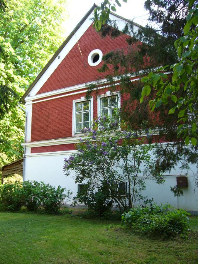 Kalmar Vendeghaz-Vadaszhaz Tornyiszentmiklos Exterior photo